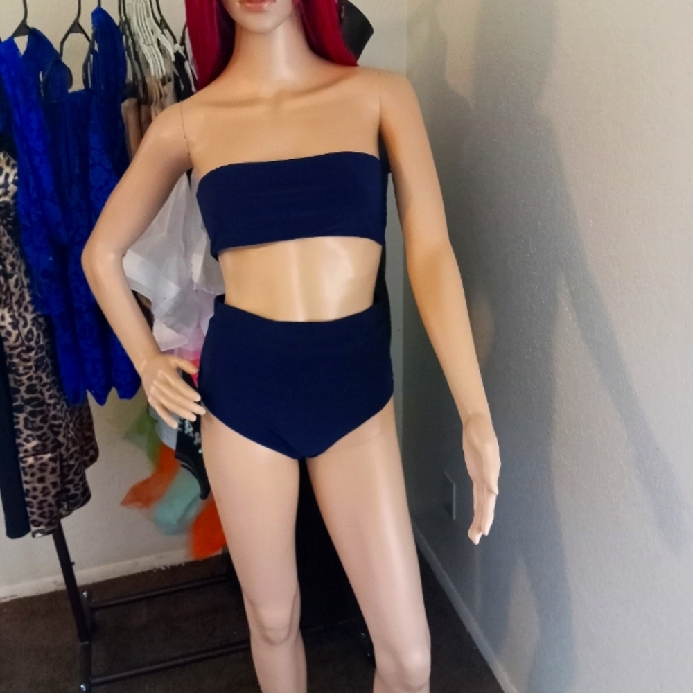 Strapless bikini